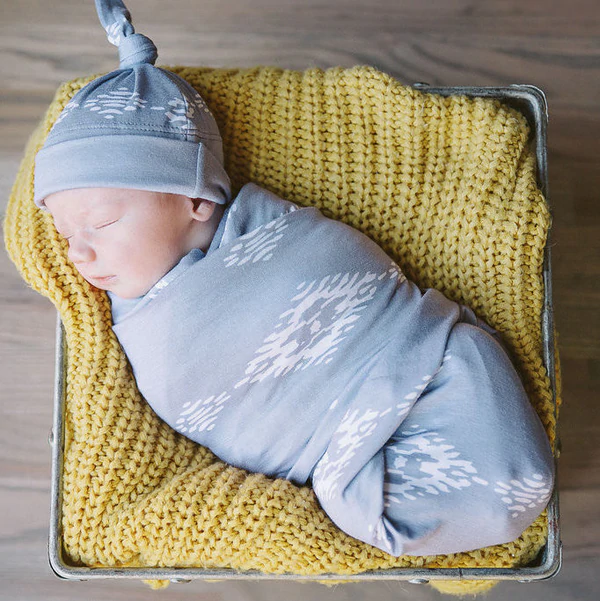 Swaddle For Your Newborn: Keep Them Warm While Sleeping